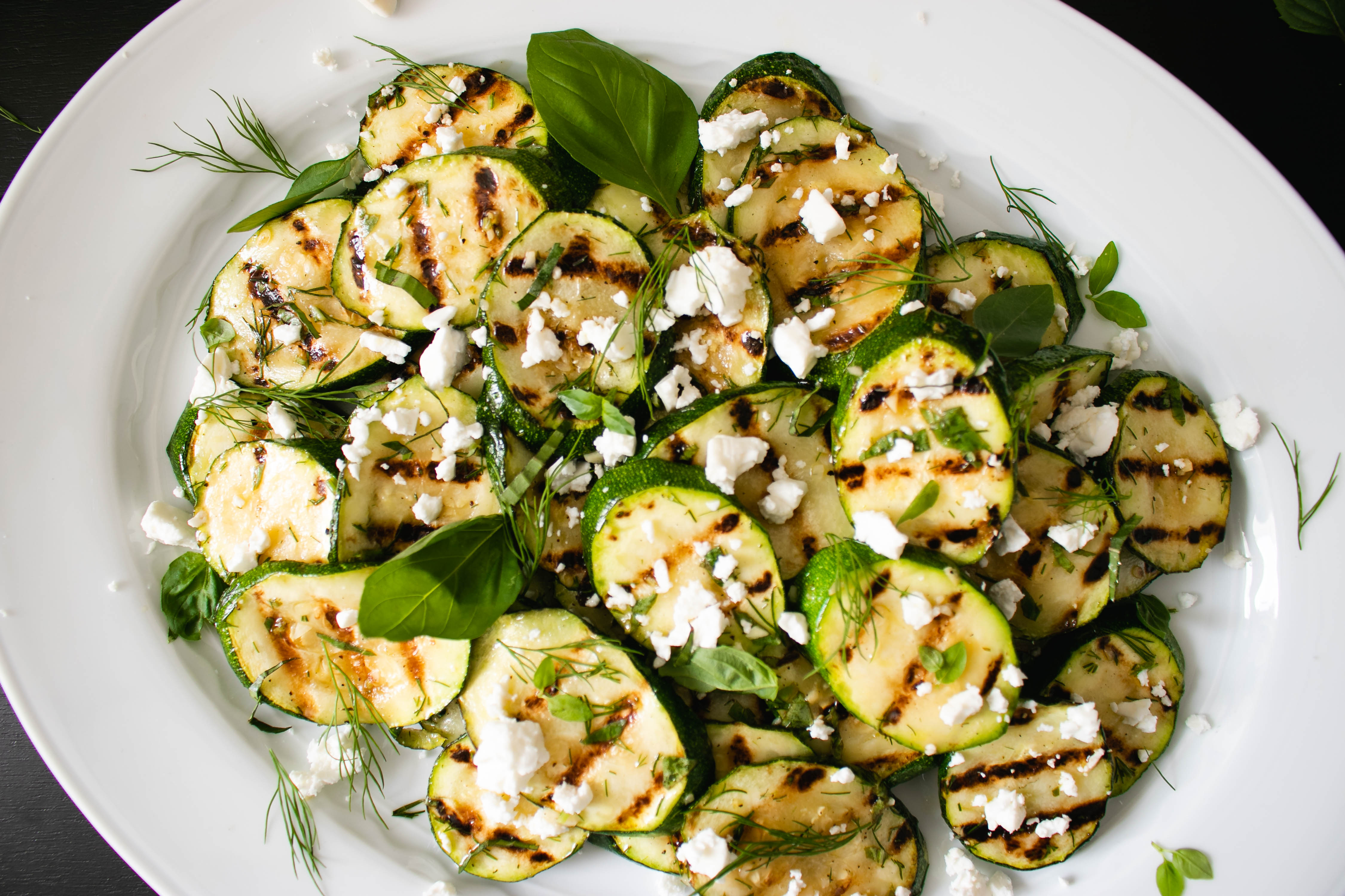 If you are looking for a delicious and healthy side dish, look no further than this recipe for garlic roasted zucchini with feta. Zucchini is a versatile and nutritious vegetable that can be easily transformed into a flavorful and satisfying dish. Roasting the zucchini with garlic adds a rich and savory flavor that pairs perfectly with the tangy and creamy feta cheese. This dish is not only delicious, but also simple to make, making it a perfect addition to any meal.