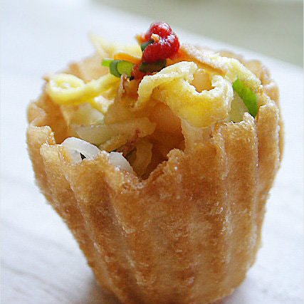 What is Nyonya Kuih Pie Tee?